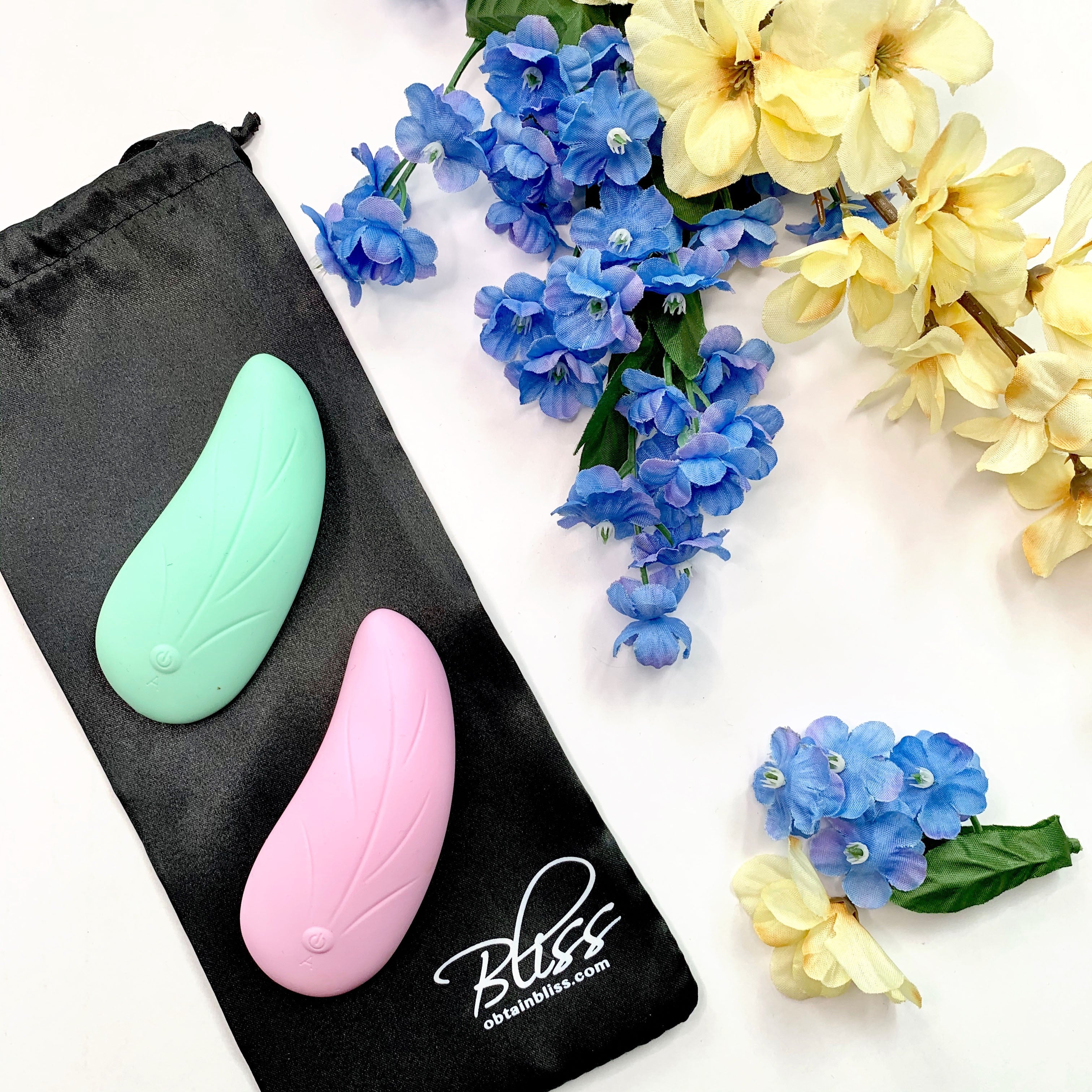 The Leaf by No. 9 Black