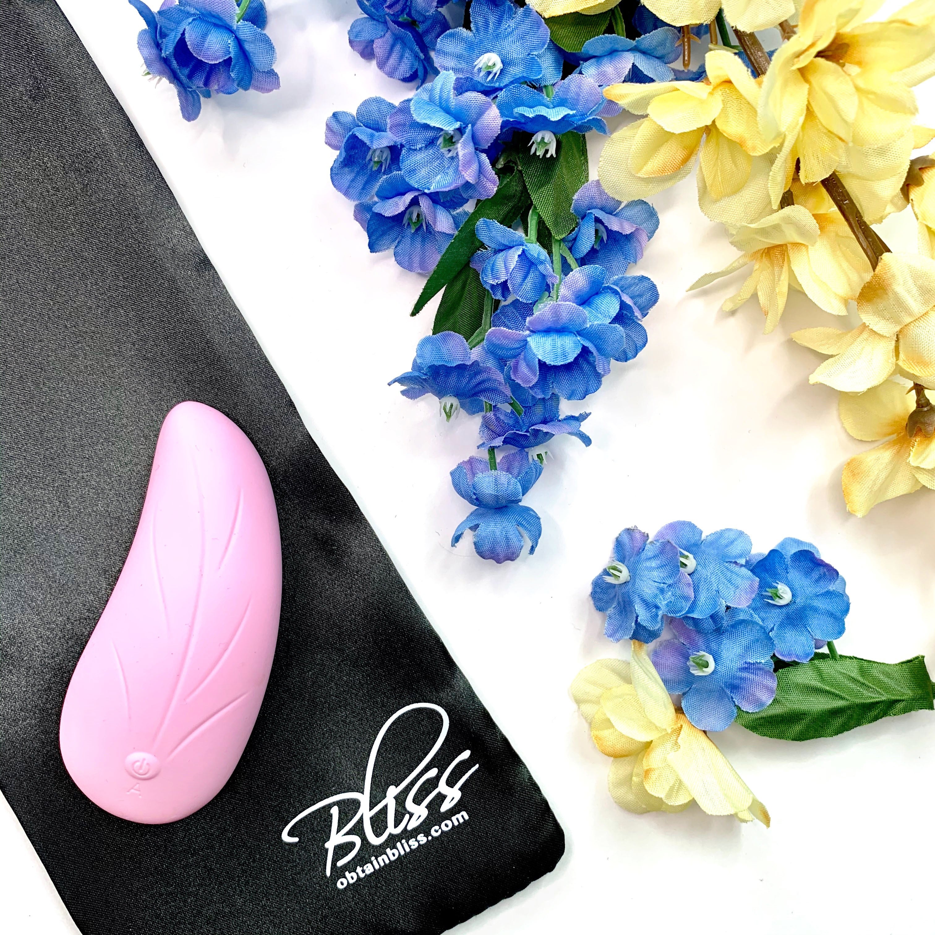 The Leaf by No. 9 Black