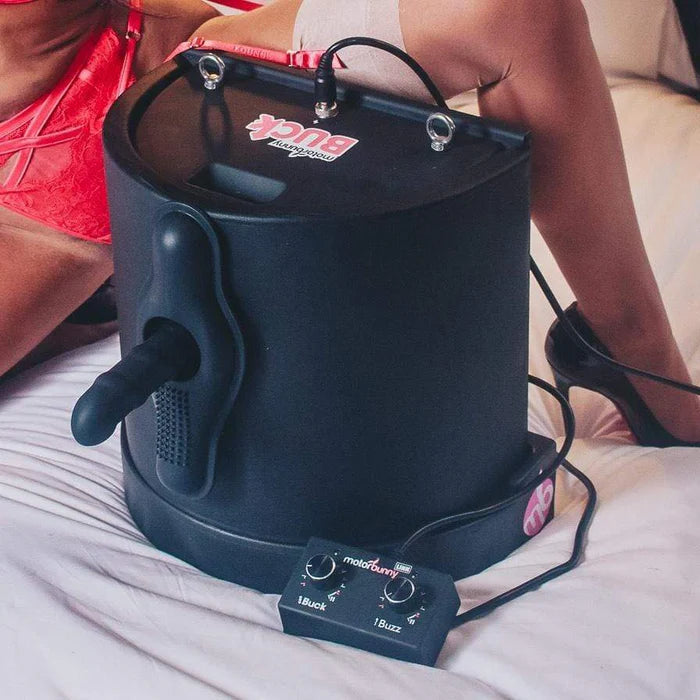 Motorbunny Buck - Thrusting Sex Machine (Doc Johnson Vac-u-lock Edition)